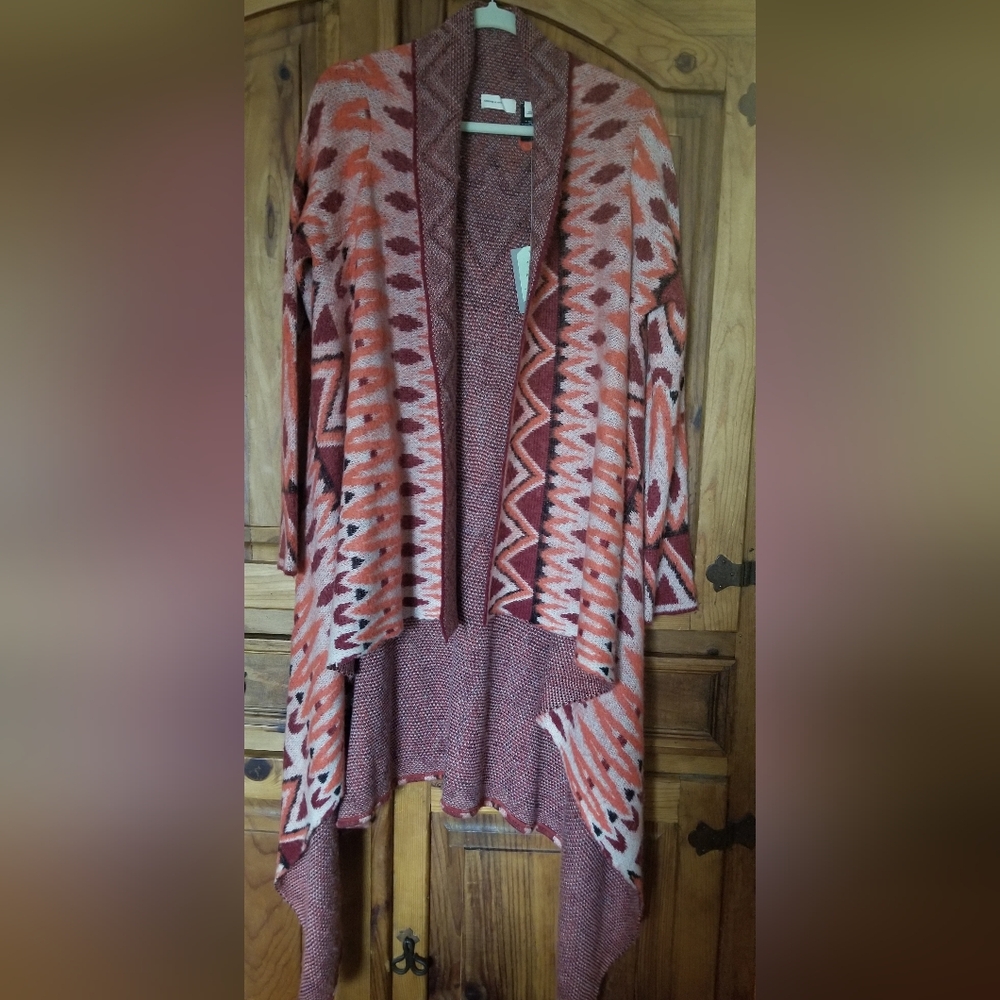 Sleeping on Snow Jacquard Blanket Open cardigan.